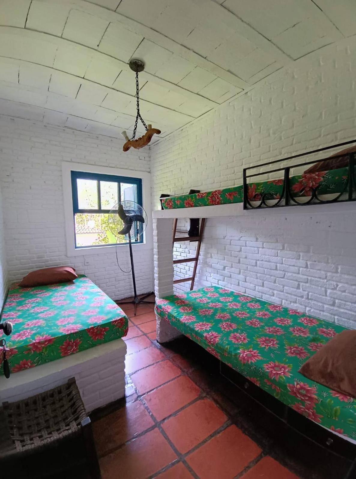 Hostel Terra Das Tribos Ubatuba Esterno foto